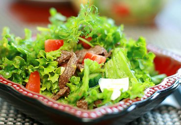 Salad trộn thịt bò